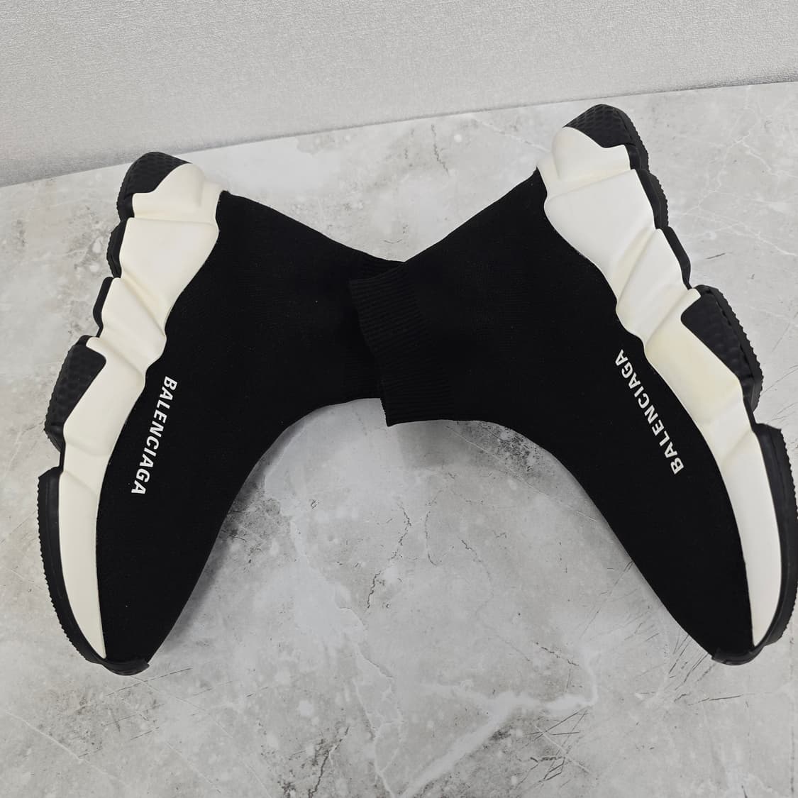 발렌시아가 스피드러너 스니커즈 신발 35사이즈 225 230 판매 상품이미지4