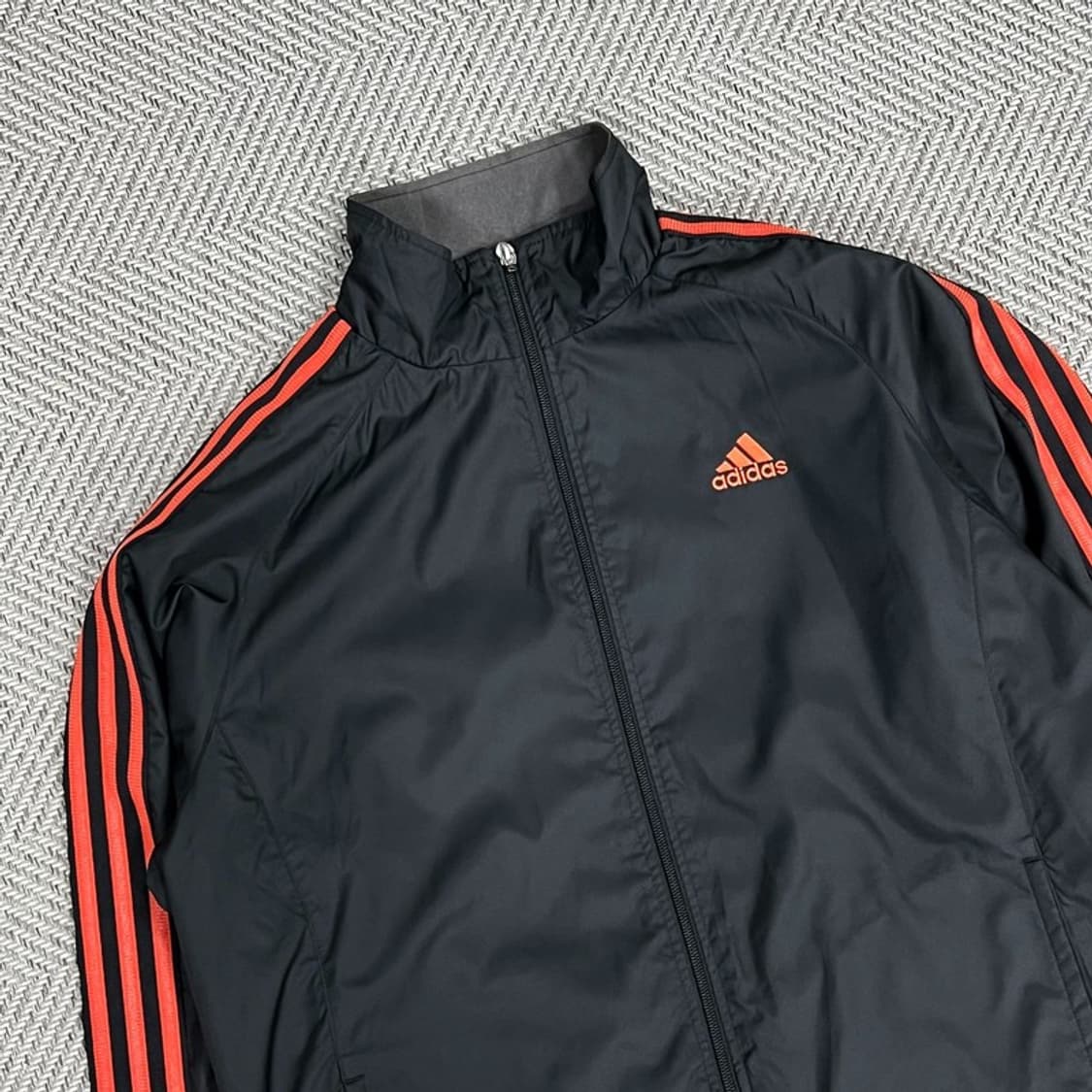 아디다스 올드스쿨 삼선 점퍼 v0765 상품이미지3