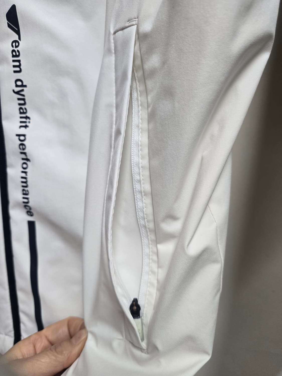 다이나핏 바람막이 L(100) 상품이미지3