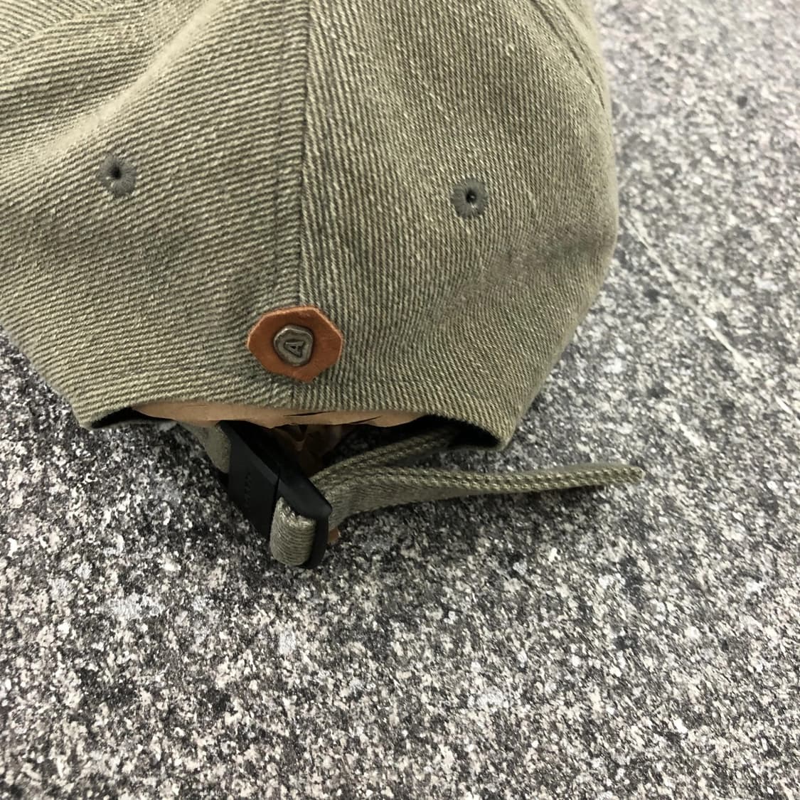 아더에러 20fw 가죽 패치 그레이 볼캡 [유일매물] 상품이미지3