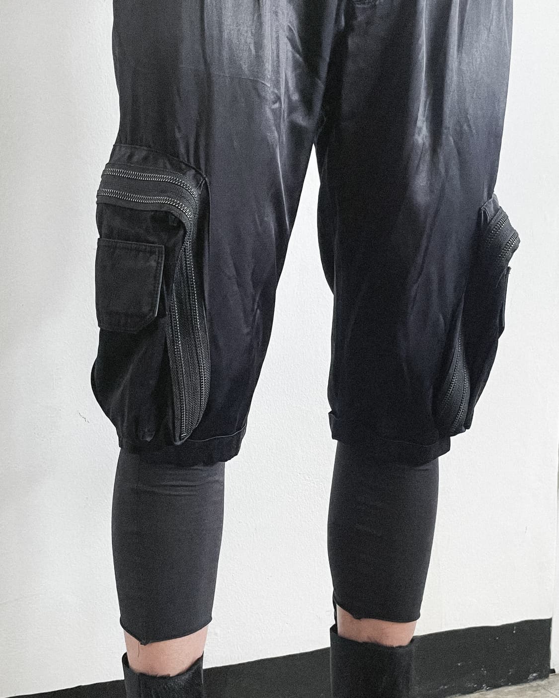 닐바렛 실크 드레이프 카고포켓 카프리팬츠 상품이미지4