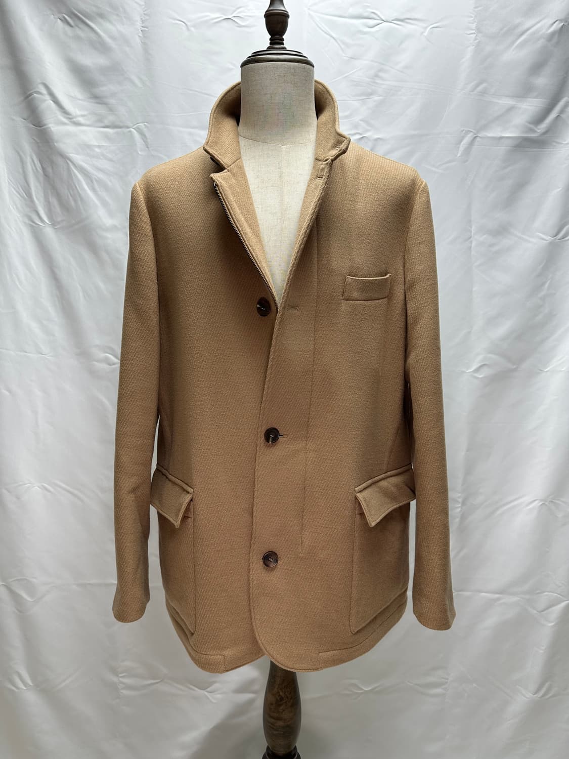 로로피아나 로드스터 카멜 자켓 XL(105~110) 민트급 판매 상품이미지4