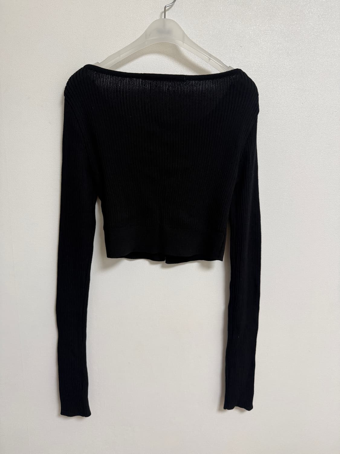 보헤미안서울 MICRO MINI RIBBED CARDIGAN BLACK 상품이미지3