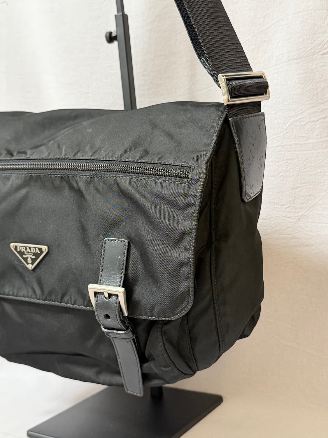 프라다 나일론 메신저백 포코노 크로스백 상품이미지5
