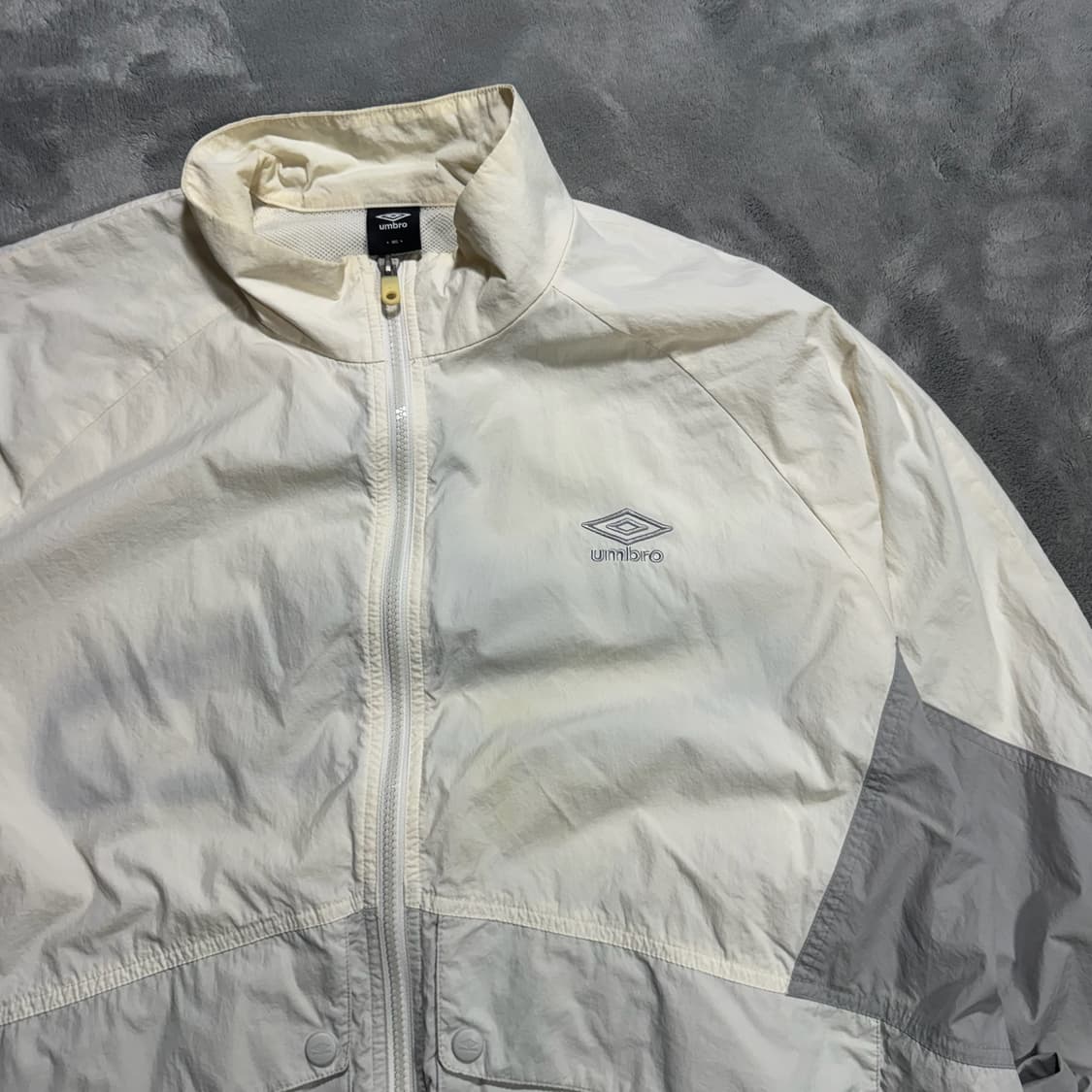 엄브로 배색 바람막이 상품이미지2