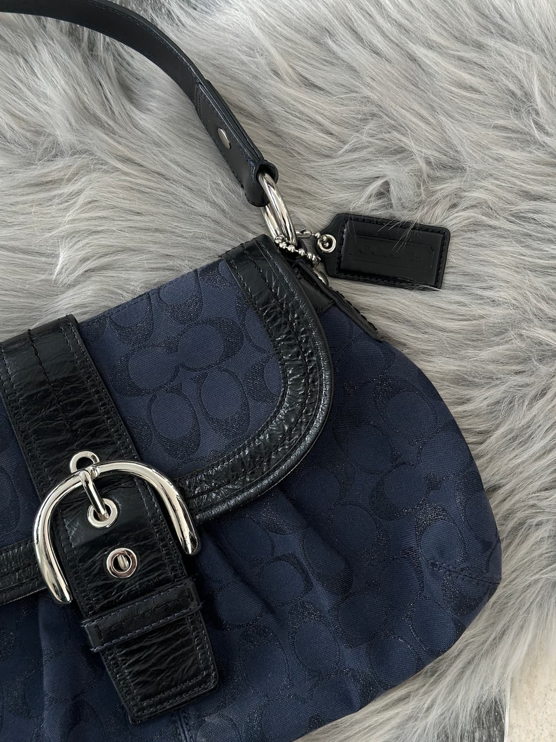 코치 미드나잇블루 자카드 호보백  상품이미지2