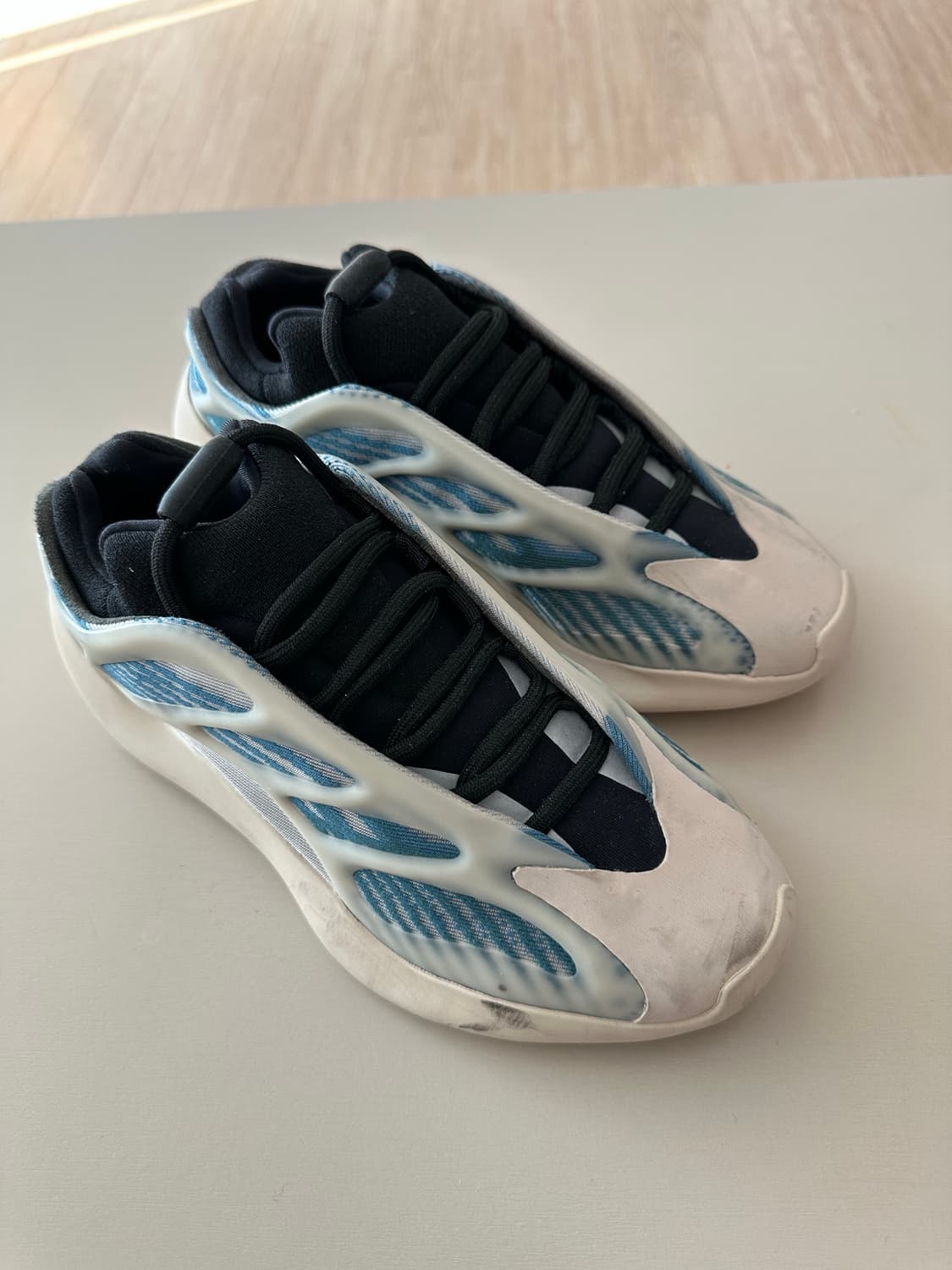 (230) 아디다스 이지 700 V3 카이아나이트 상품이미지2