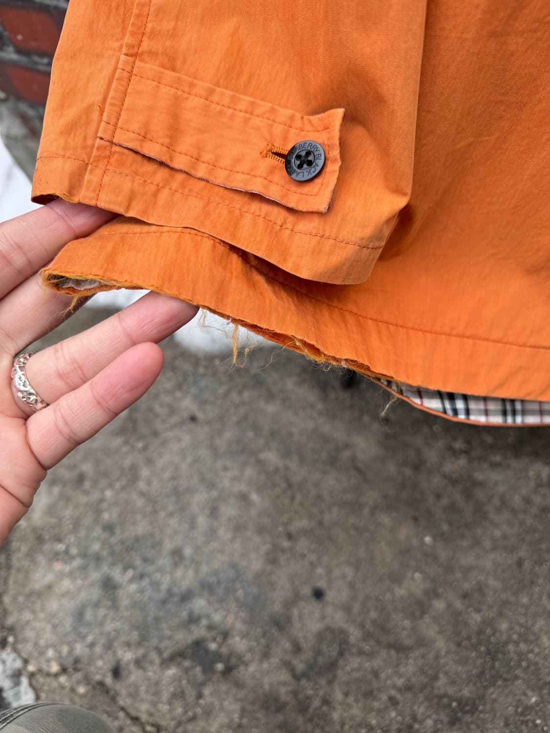 버버리 블랙라벨 오렌지 후드 풀오버  상품이미지8