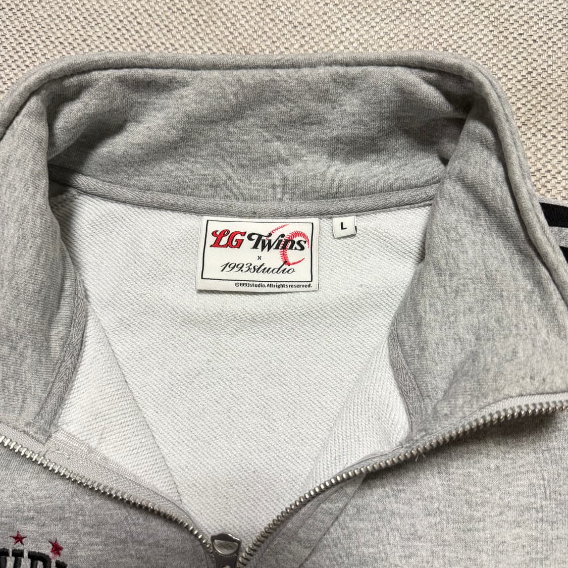 LG 트윈스 x 1993 스튜디오 하프집업 맨투맨 상품이미지4