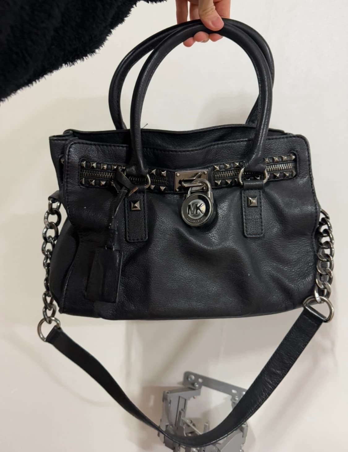 Michael kors 마이클코어스 스터드 숄더백 상품이미지2