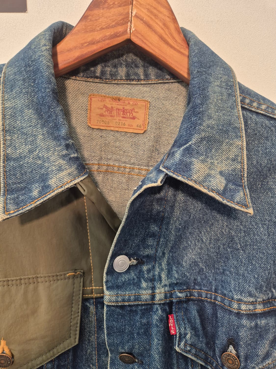 리바이스 정품 커스텀 데님 자켓
46  사이즈  상품이미지2