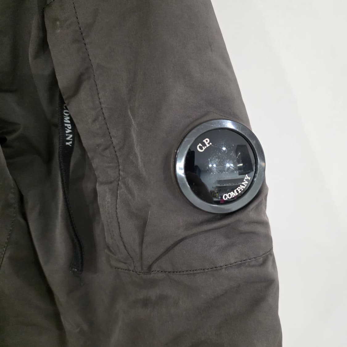 CP컴퍼니 브라운 봄버 자켓 100 상품이미지4