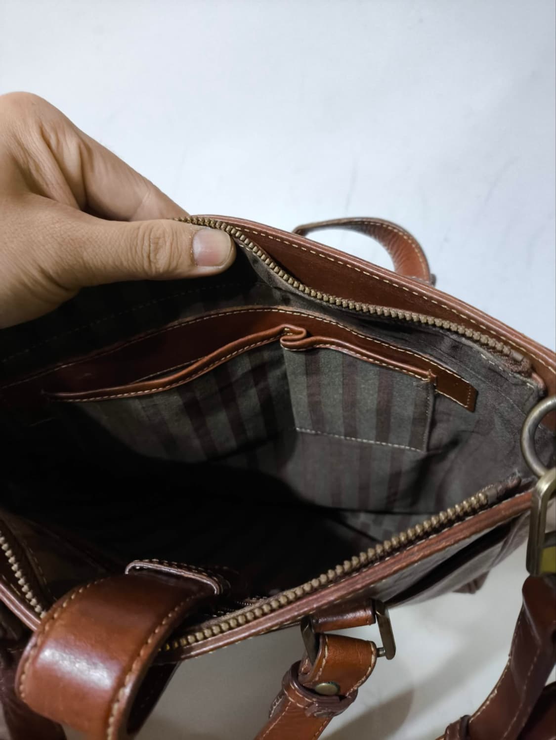 몽삭 00's 에이징 가죽 크로스백 서류가방 상품이미지8