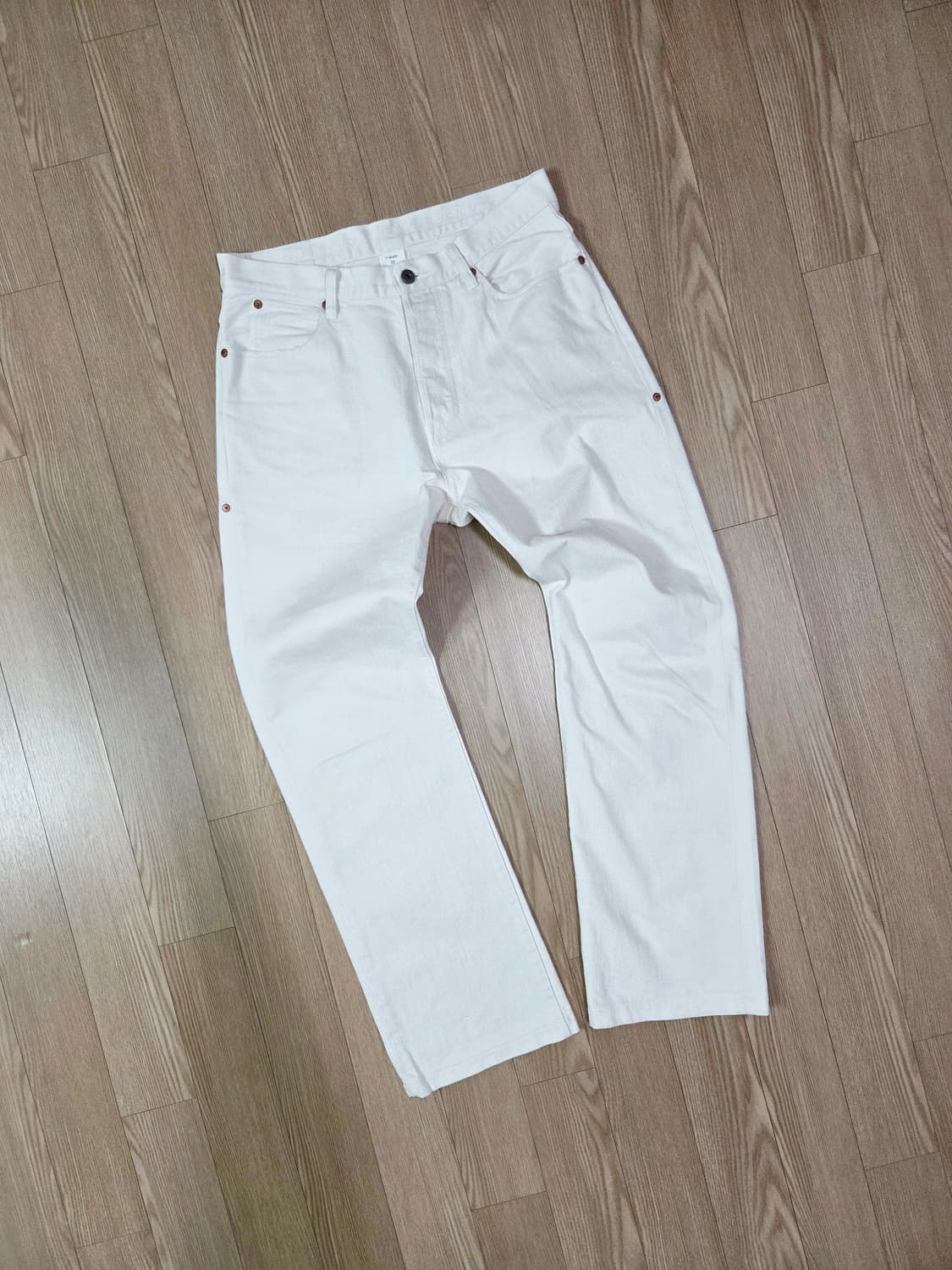 ONE TRUE SAXON 화이트 레귤러 핏 데님 팬츠 상품이미지3
