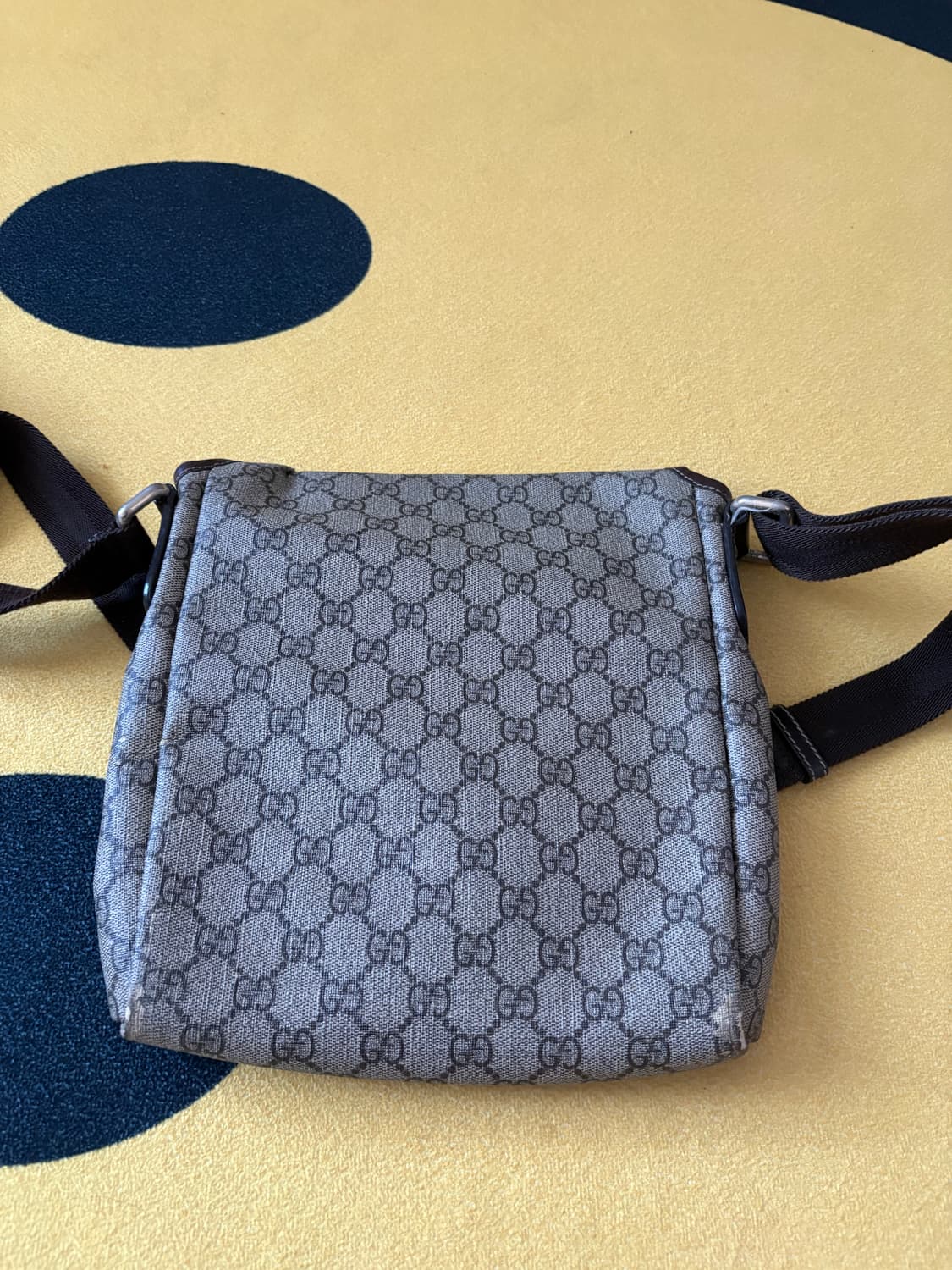구찌 GG 수프림 캔버스 메신저 크로스백 상품이미지2