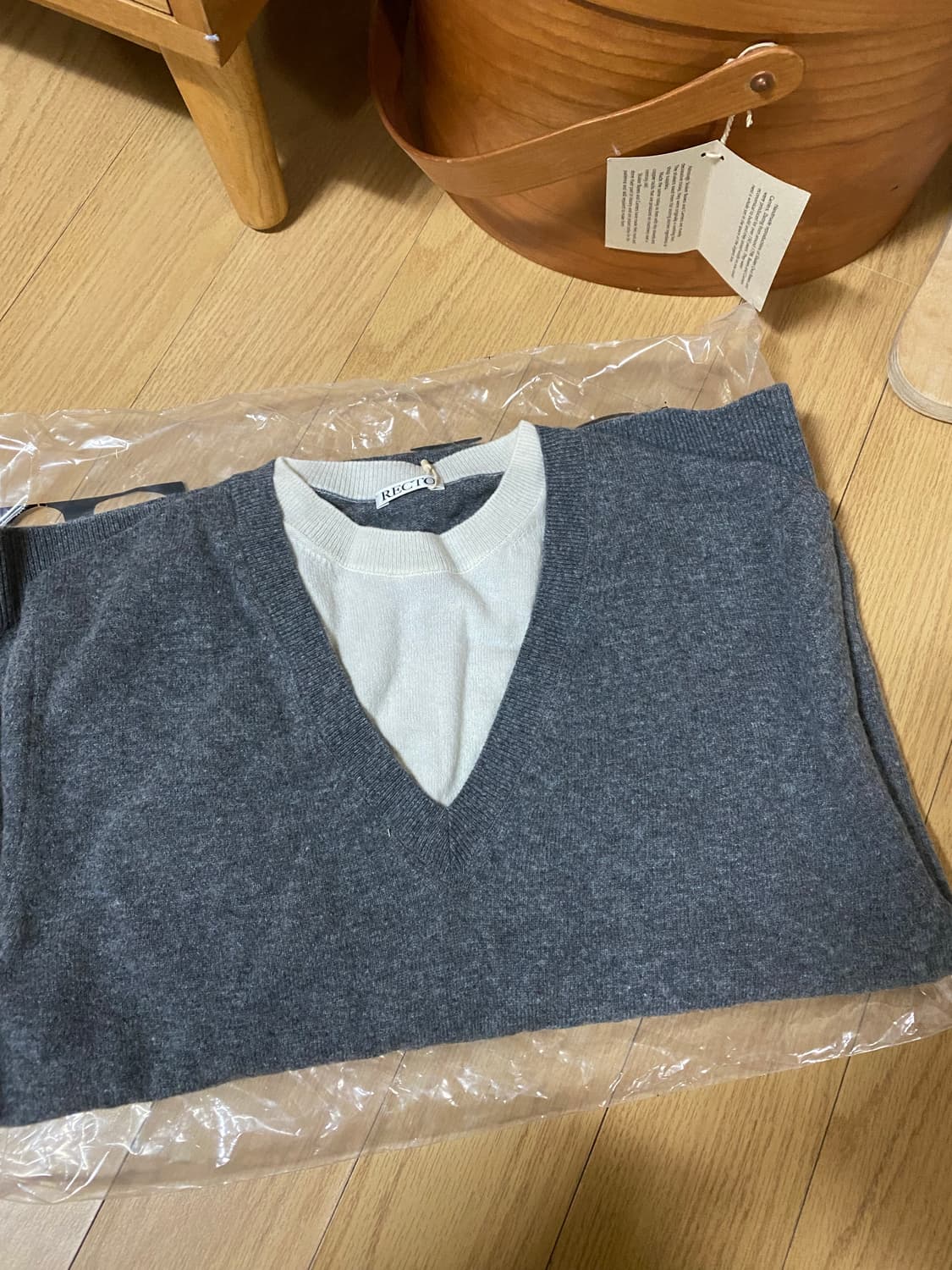 렉토 레이어드 브이넥 니트  상품이미지6