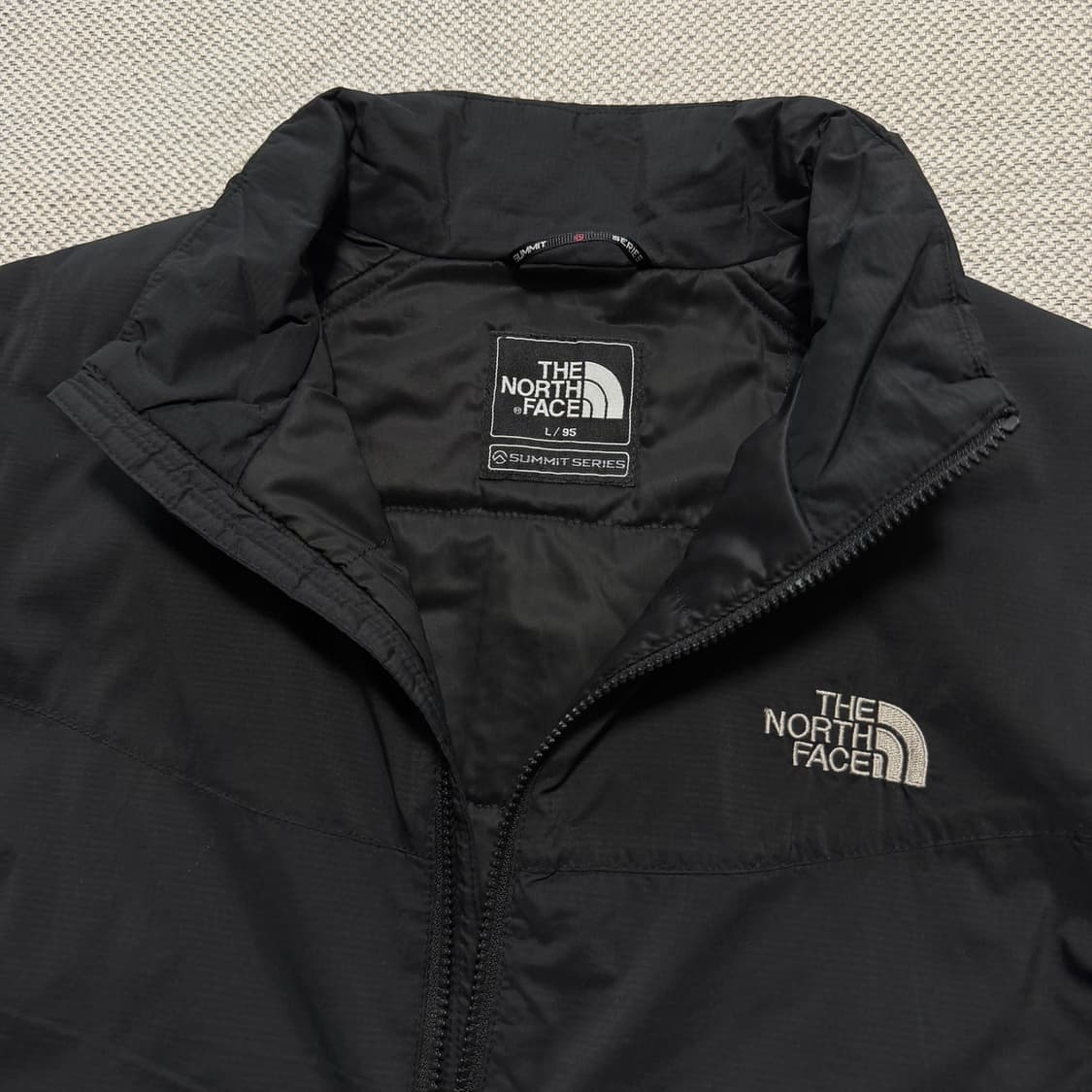 노스페이스 써밋 V-motion 경량 패딩 자켓 상품이미지2