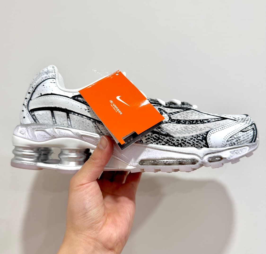 (270,275)(새상품)나이키 샥스 라이드 2 메탈릭 플레티넘 상품이미지2