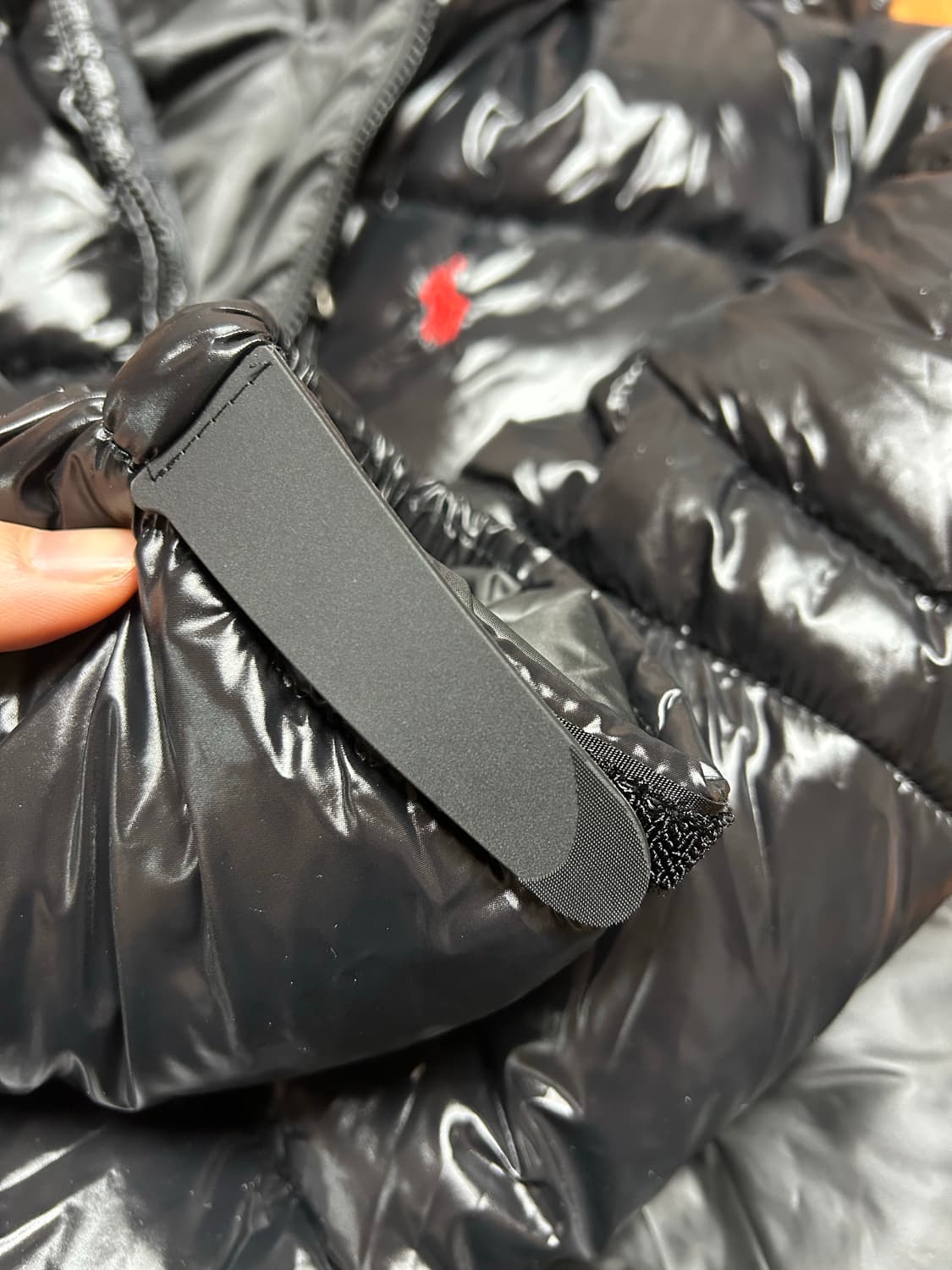 폴로 랄프로렌 유광 패딩 상품이미지3