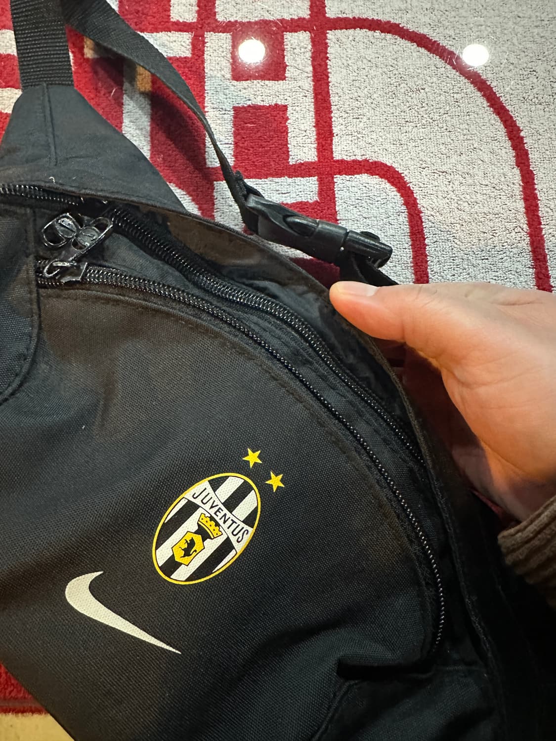 나이키 유벤투스 힙색 상품이미지2