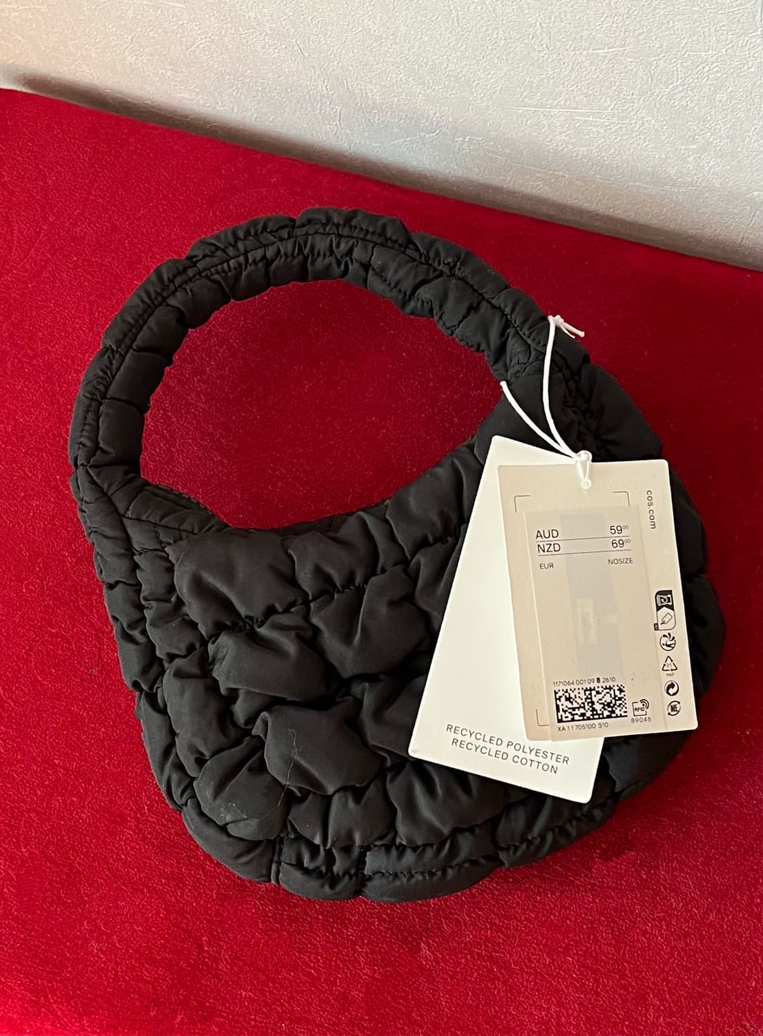 (택새상품) Cos 코스 퀼티드 미니 구름백 미니백 상품이미지4