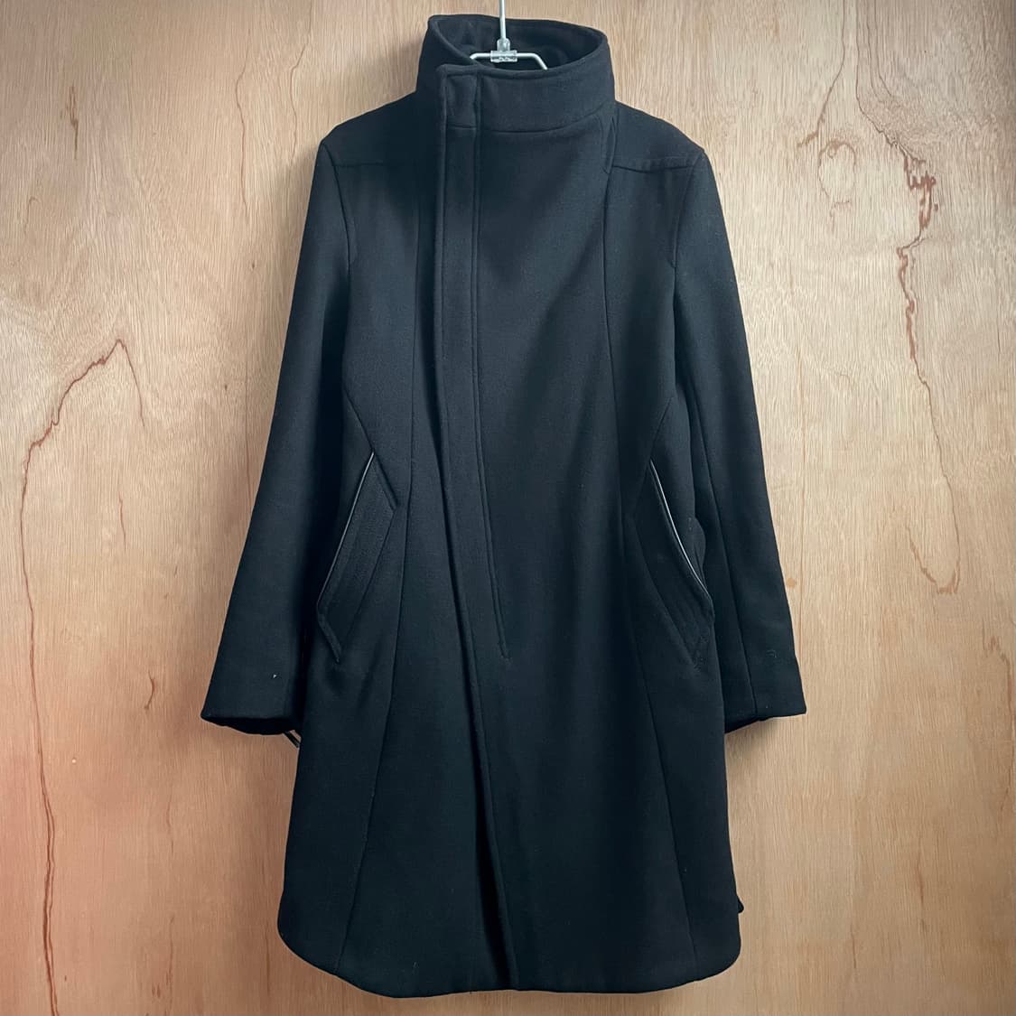 Schlüssel 사선 집업 하이넥 코트 상품이미지5