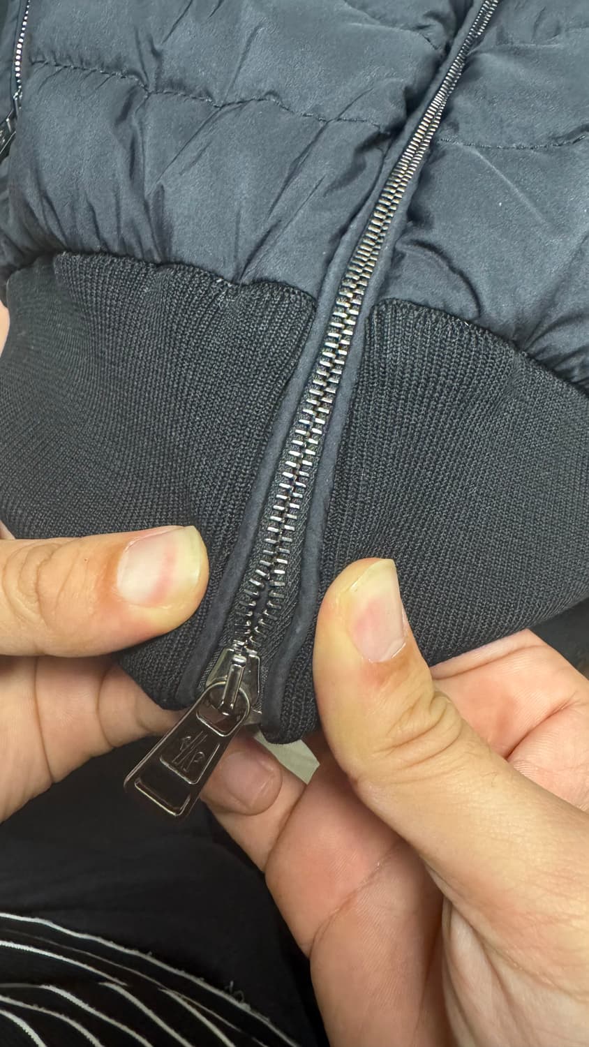 몽클레어 남성 니트 패딩 집업 블랙 XL 블랙로고 상품이미지3