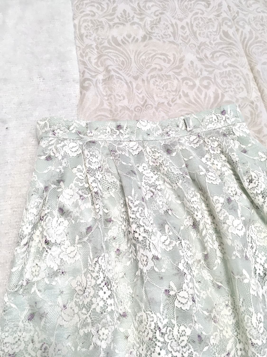 라이트그린 플라워 레이스 새틴 스커트 상품이미지7