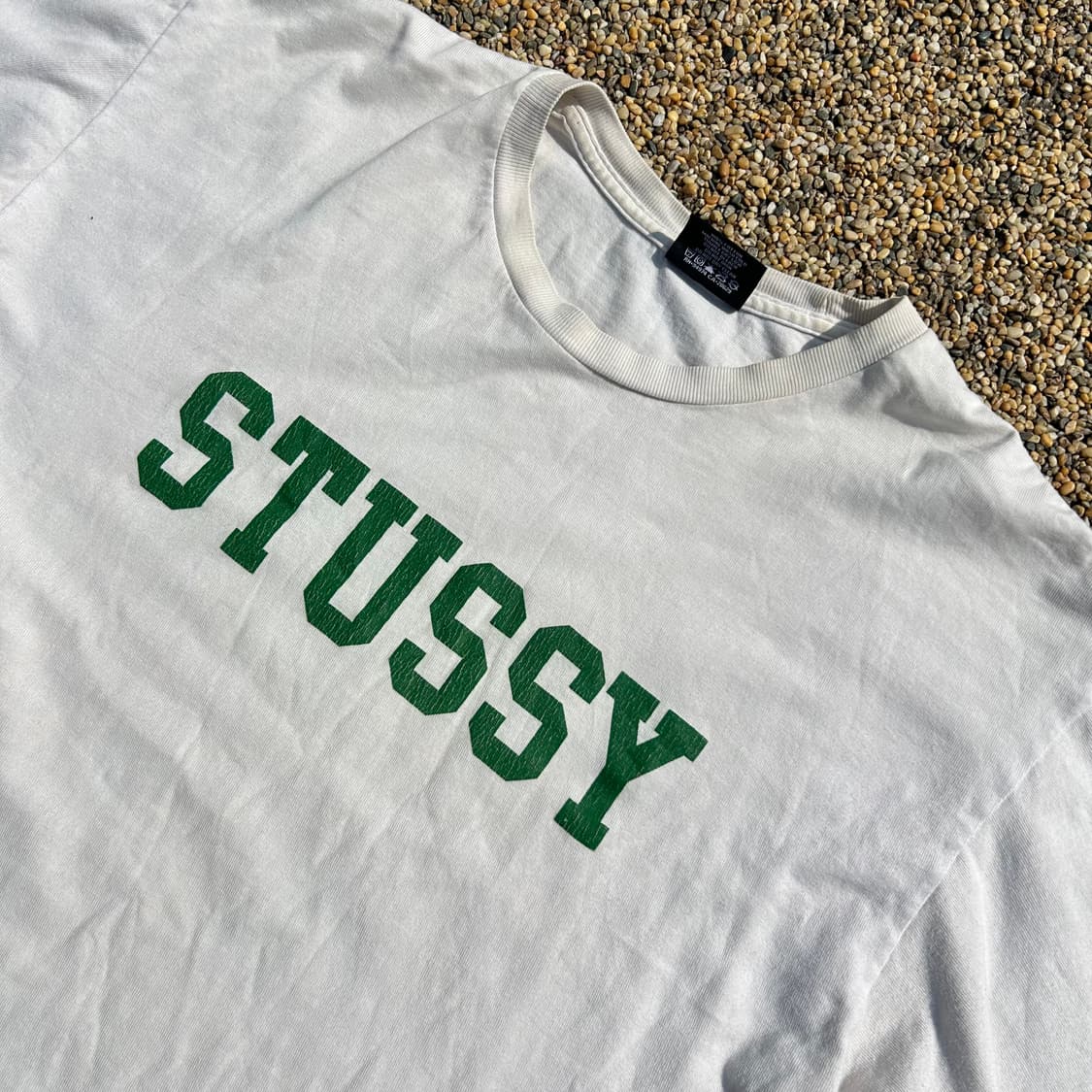 스투시(stussy) 스펠로고 화이트 티셔츠 상품이미지2