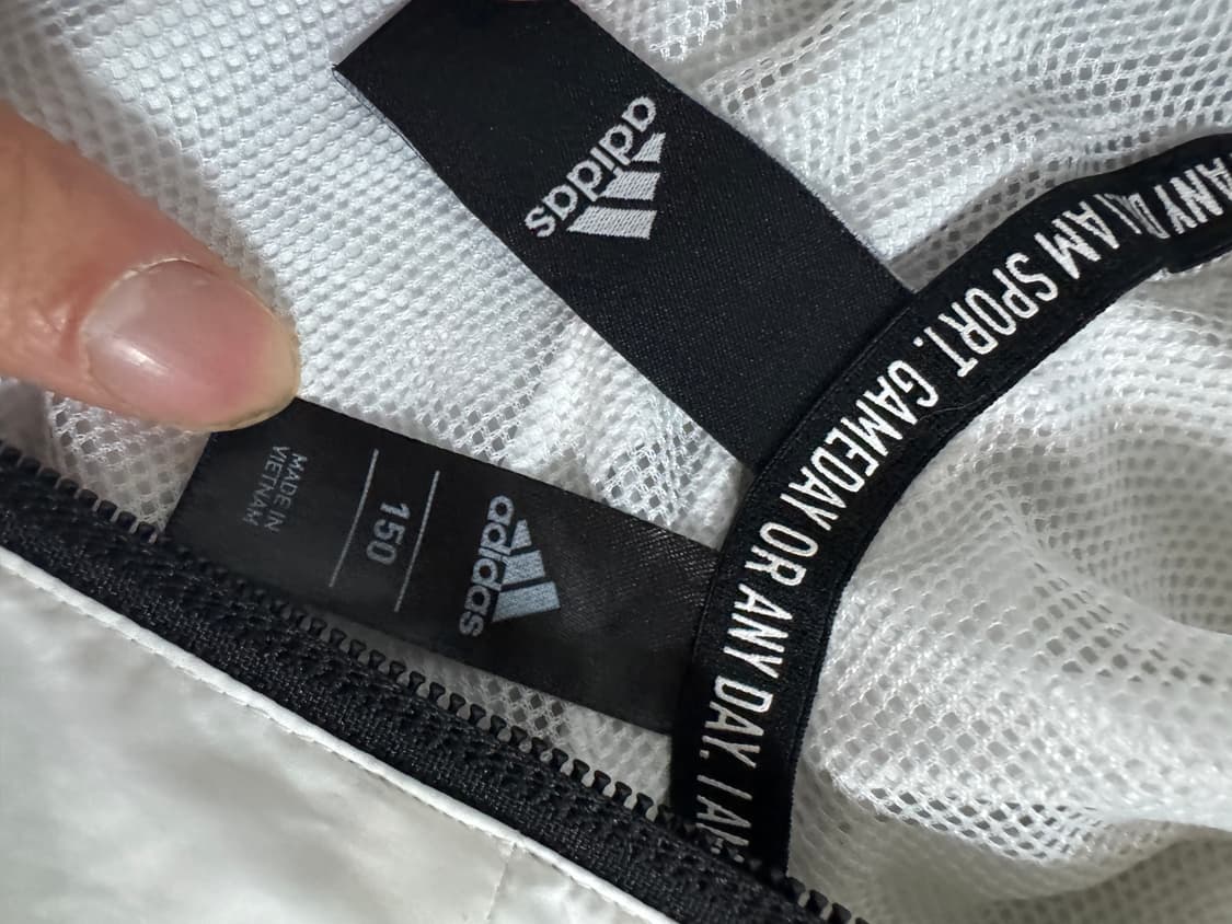 여성 키즈 아디다스 화이트 후드 바람막이 150 상품이미지3