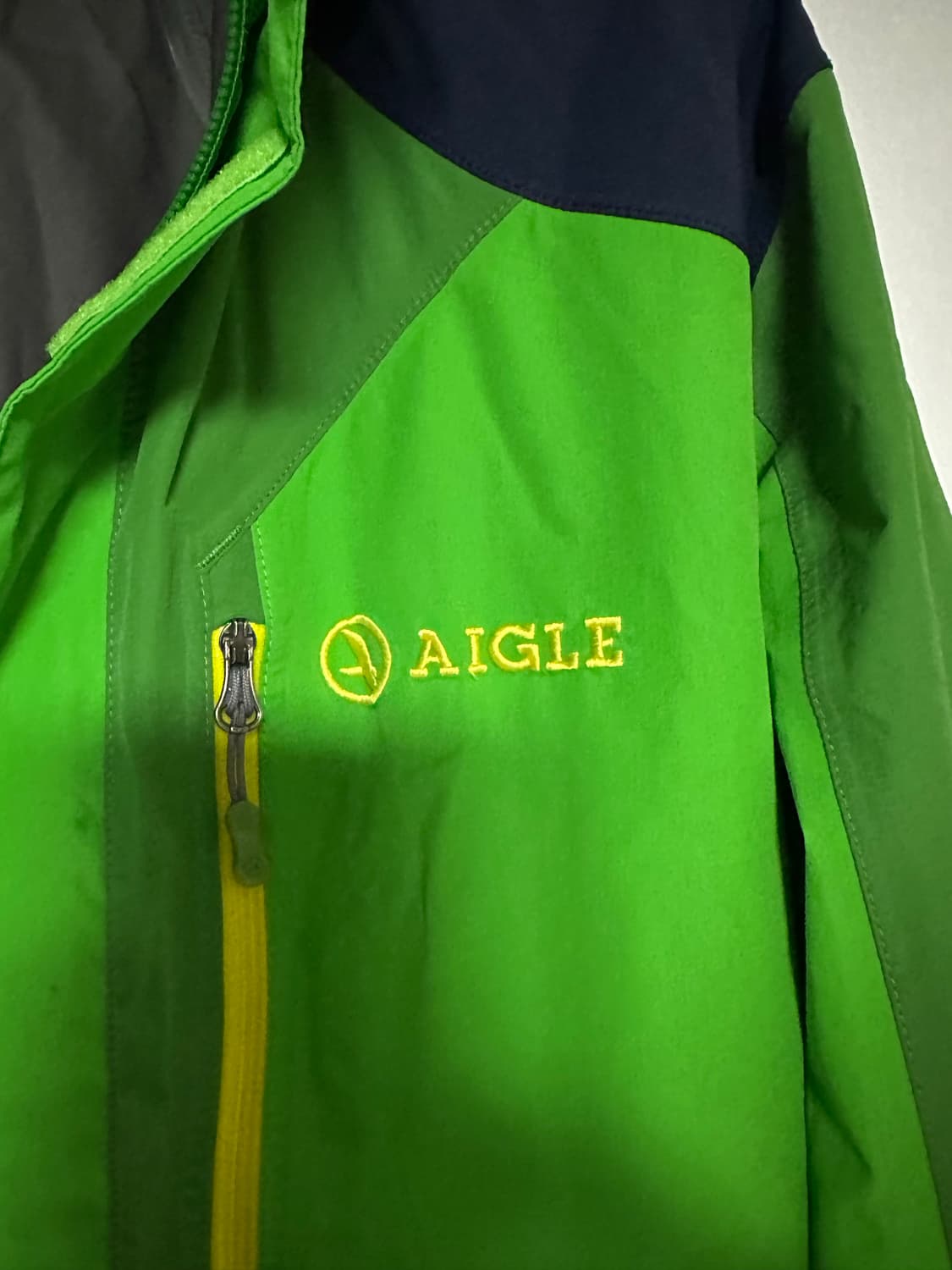 에글 AIGLE 그린 바람막이 자켓 상품이미지2