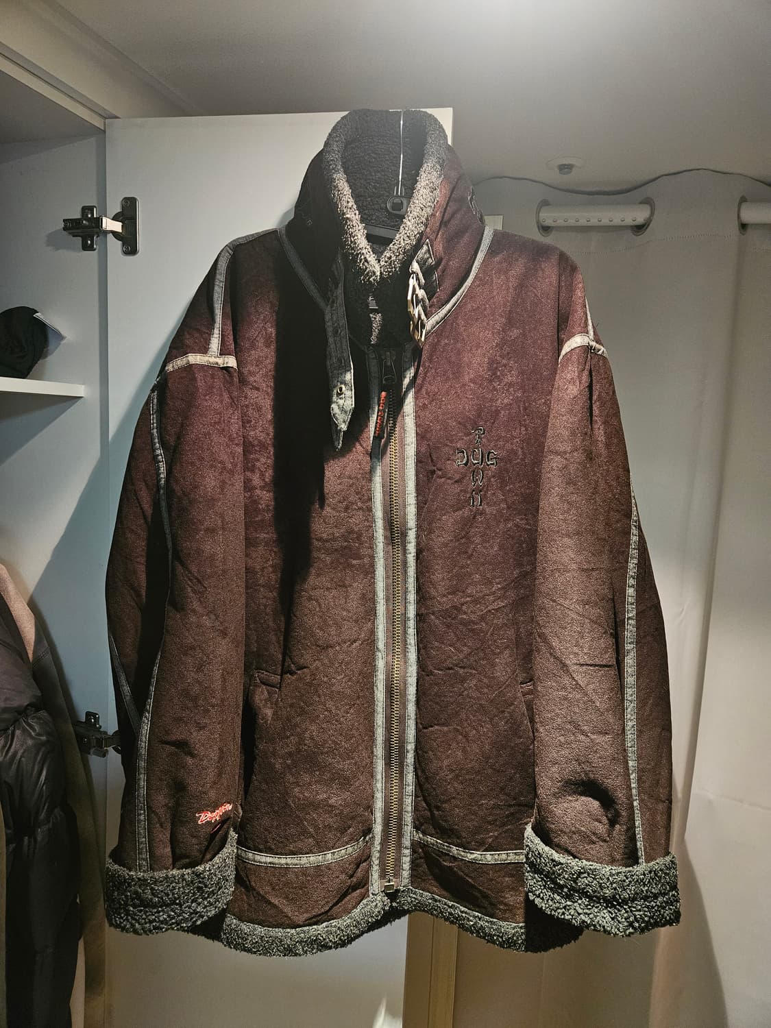 도그타운 넥 자수 포인트 B-3 무스탕 자켓 XL 상품이미지1