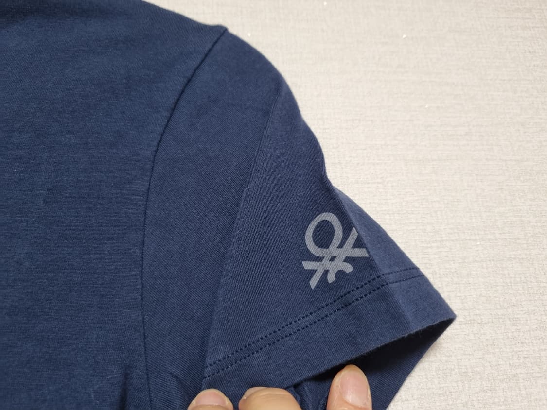베네통 쥬니어  네이비색상 티셔츠  XL 상품이미지4