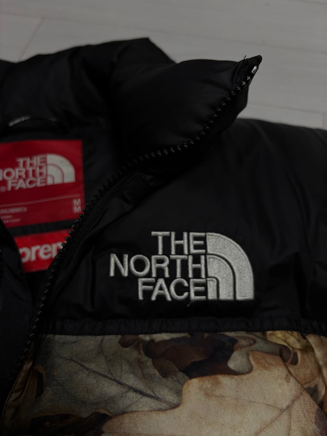 슈프림x노스페이스 16fw 낙엽 눕시패딩M 상품이미지3