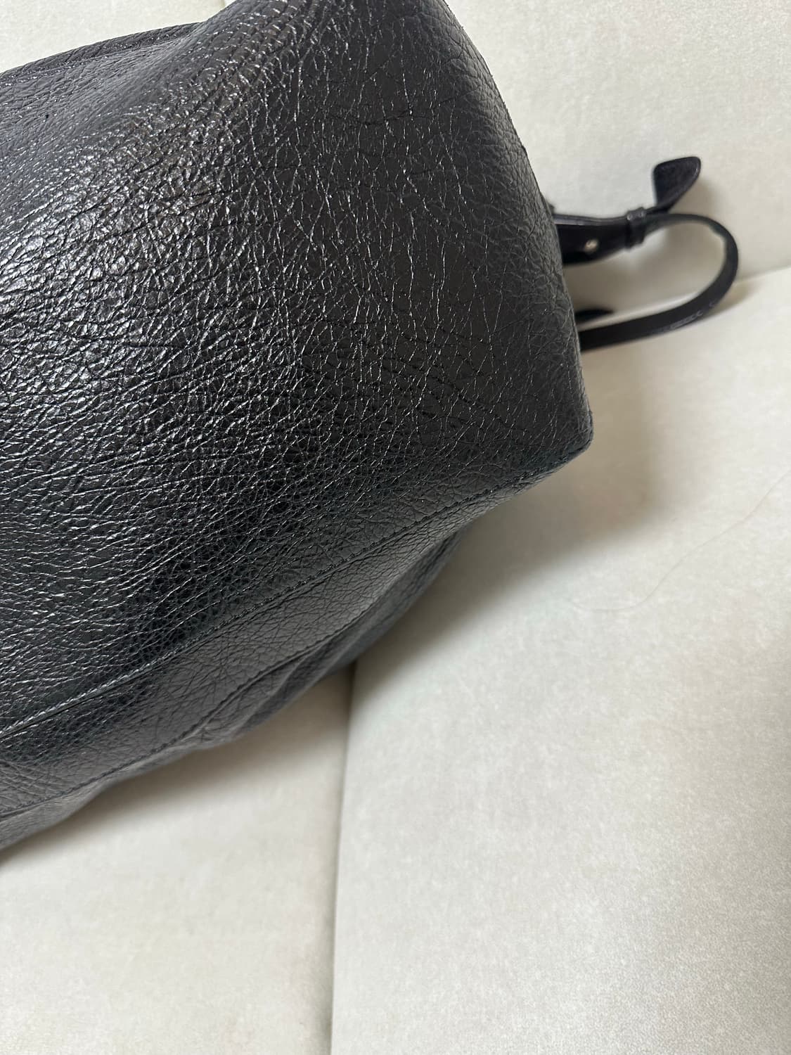 [A+ 정품] 발렌시아가 시티 모터백 커리어 블랙 상품이미지6