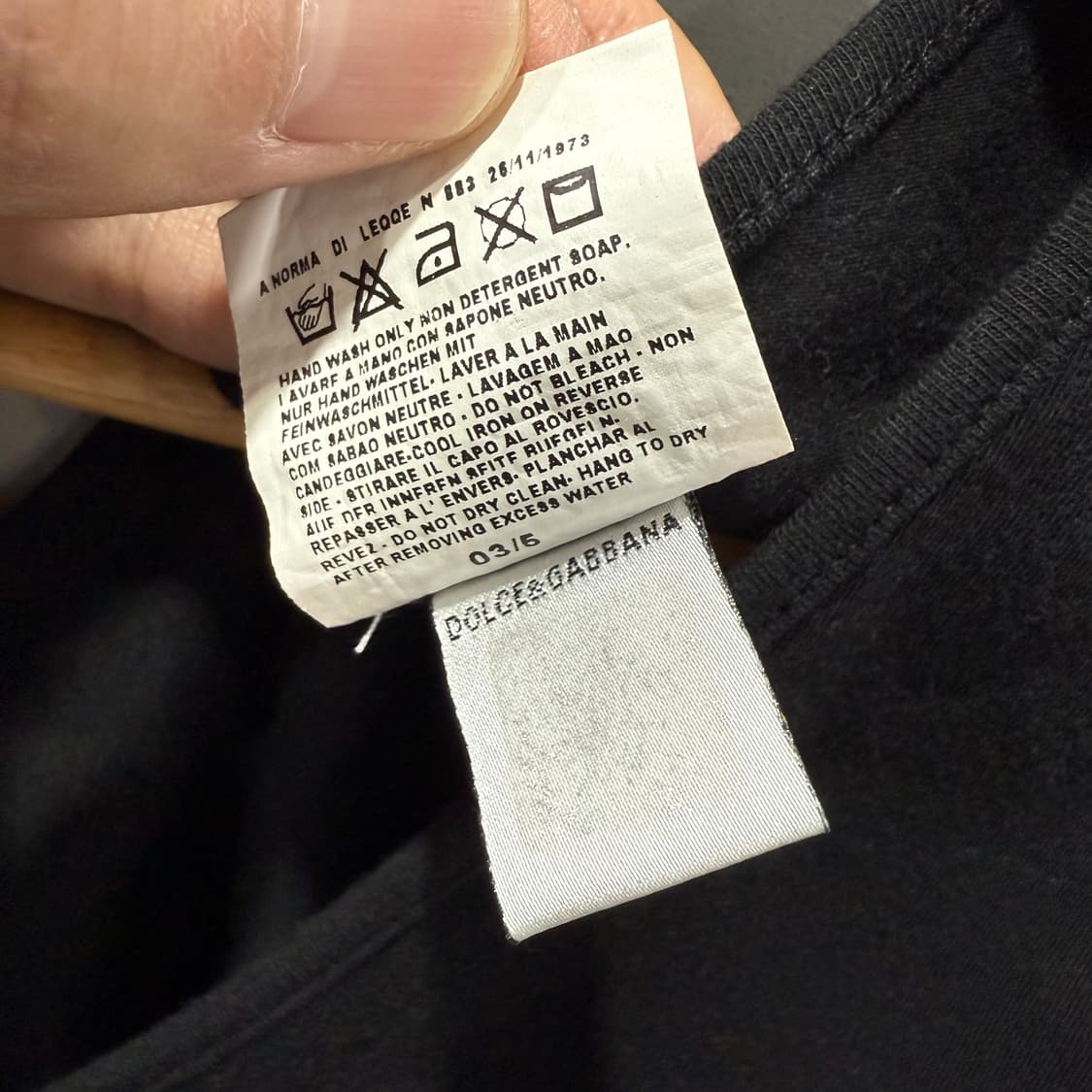 XL D&G 돌체앤가바나 여성 브이넥 반팔 티셔츠 상품이미지5