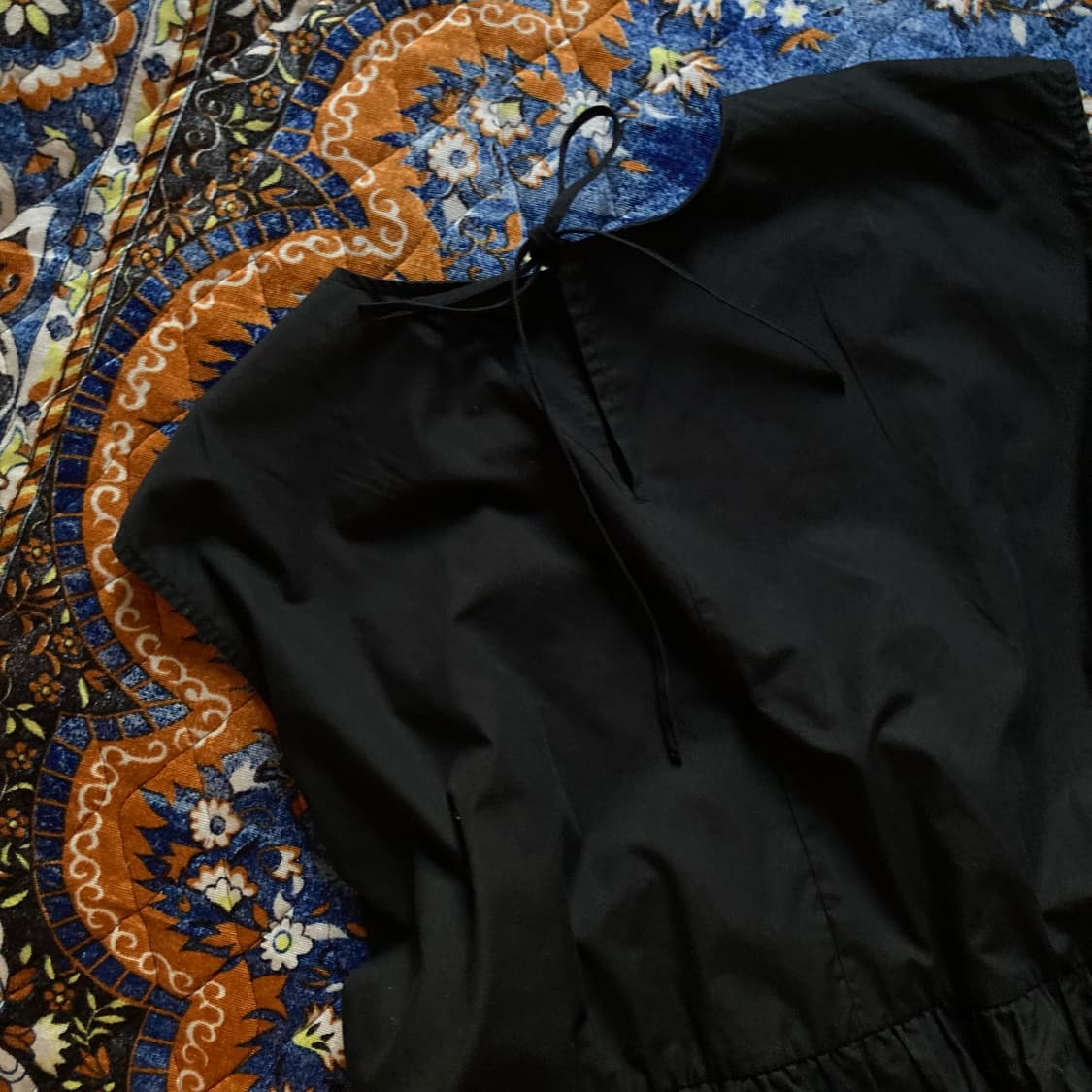 블랙 플리츠 캉캉 프릴 백 리본 레이어드 베스트 원피스 상품이미지2