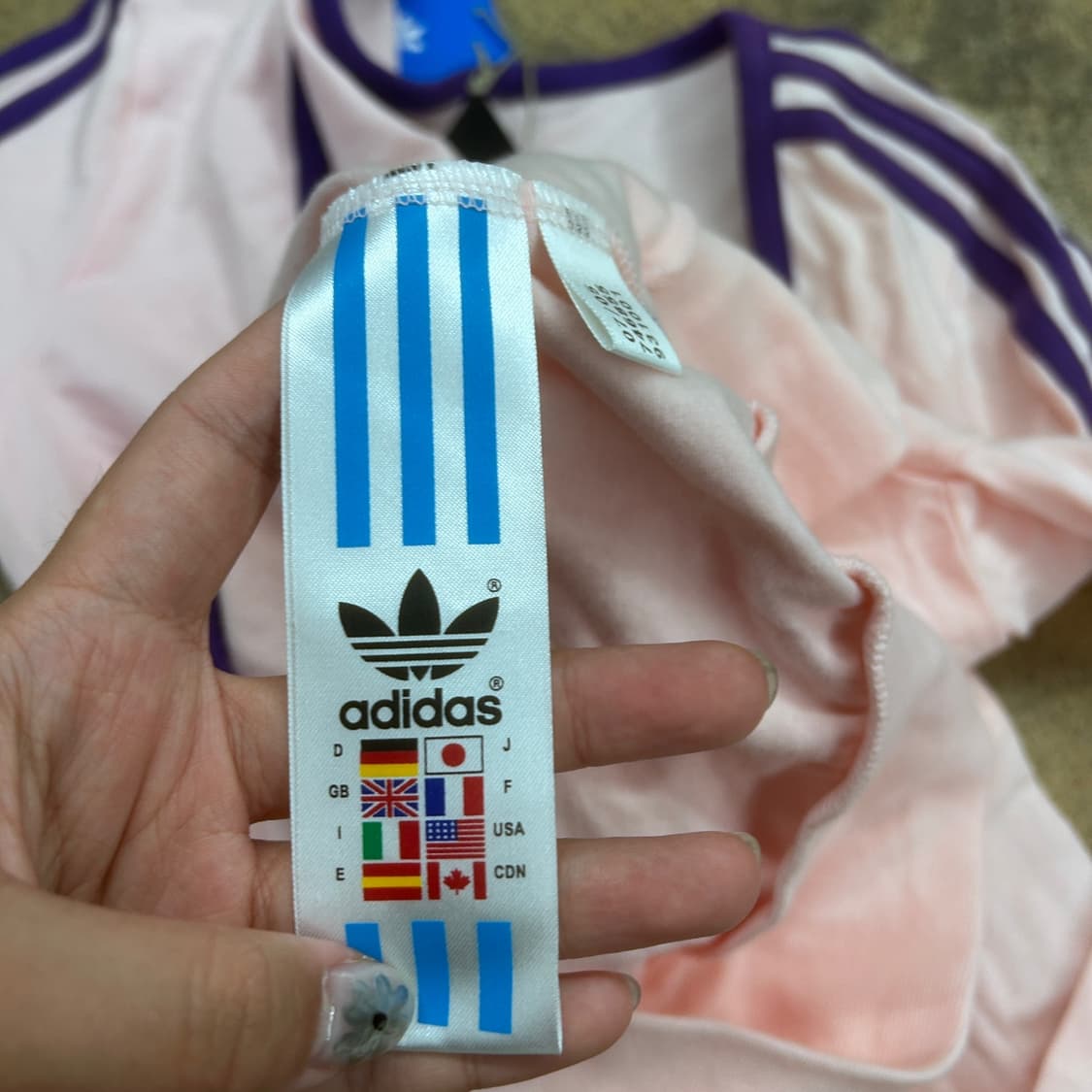 아디다스 스포티 랩 탑 딸기우유 연 핑크퍼플 브이
넥 발레코어 운동복90 상품이미지6
