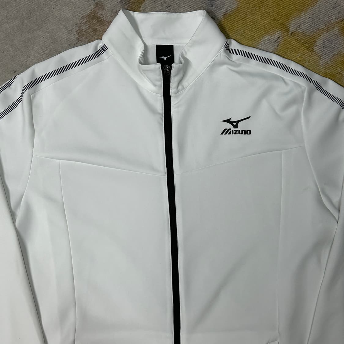미즈노 화이트 트랙자켓 3XL 상품이미지2