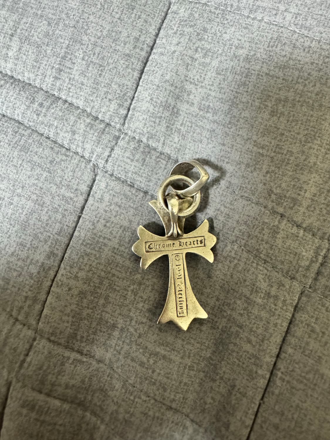 크롬하츠 스몰크로스 베일 펜던트 상품이미지2