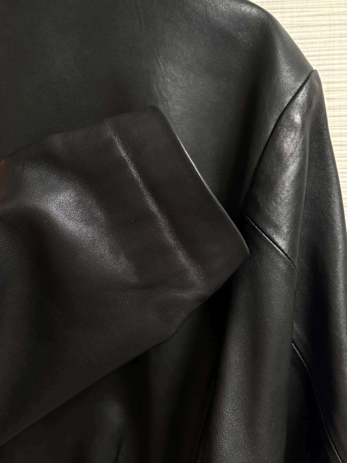 아더에러 레더자켓 상품이미지5