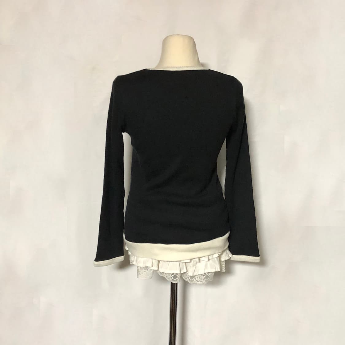 리본 로걀 블라우스 탑  블랙 상품이미지6