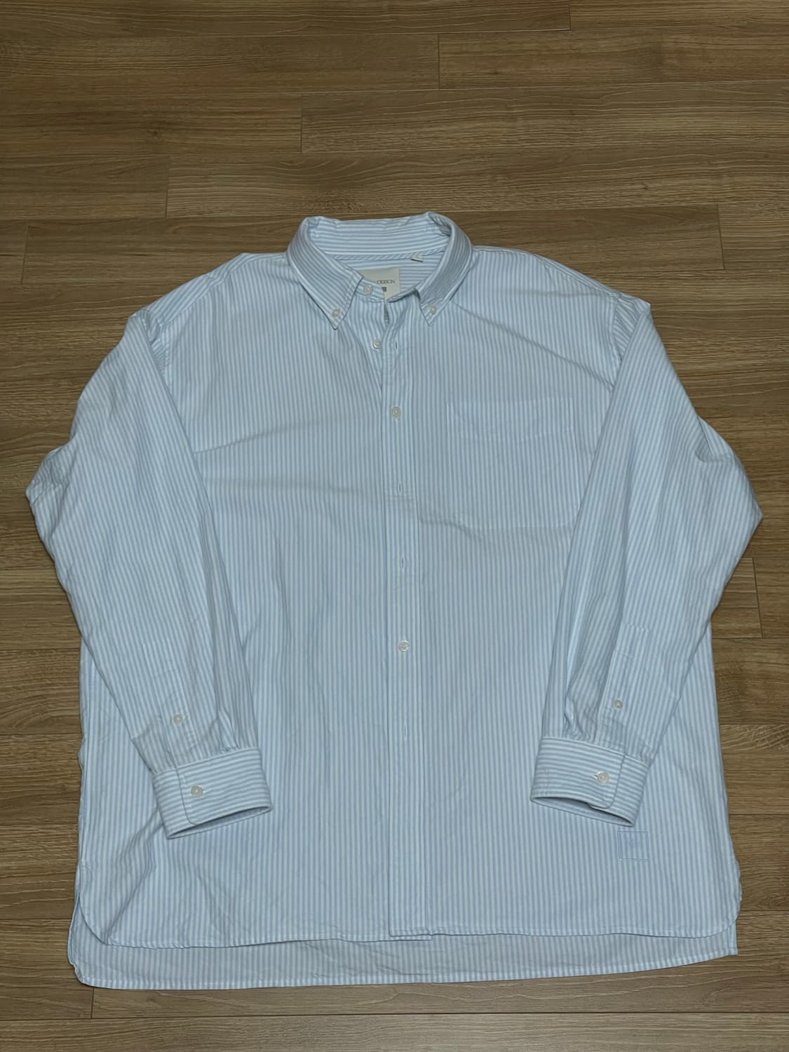 유니클로 JW Anderson 옥스포드 셔츠 스트라이프 블루 상품이미지2