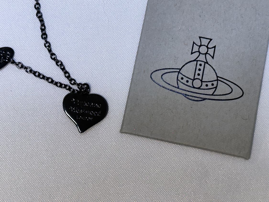 비비안 웨스트우드 메탈 하트 자개 귀걸이&목걸이 set 상품이미지3