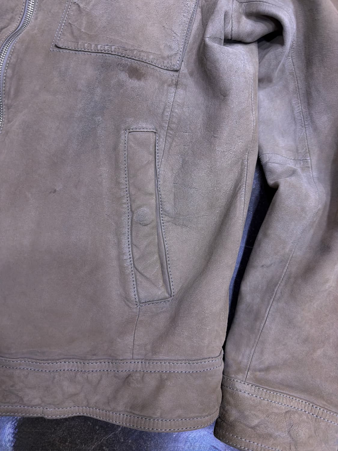 스트라블러 바이 앤드지 스탠 카라 양가죽 포켓 레더자켓 95 상품이미지5