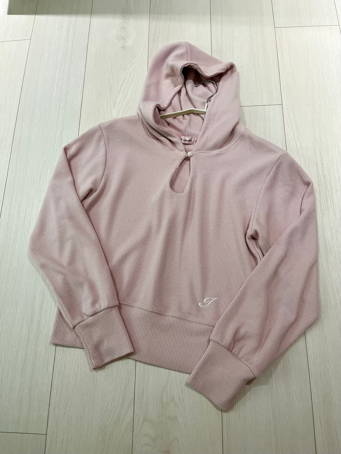 이너뮤지엄 Classic Cut-out Crop Hood Top 상품이미지4