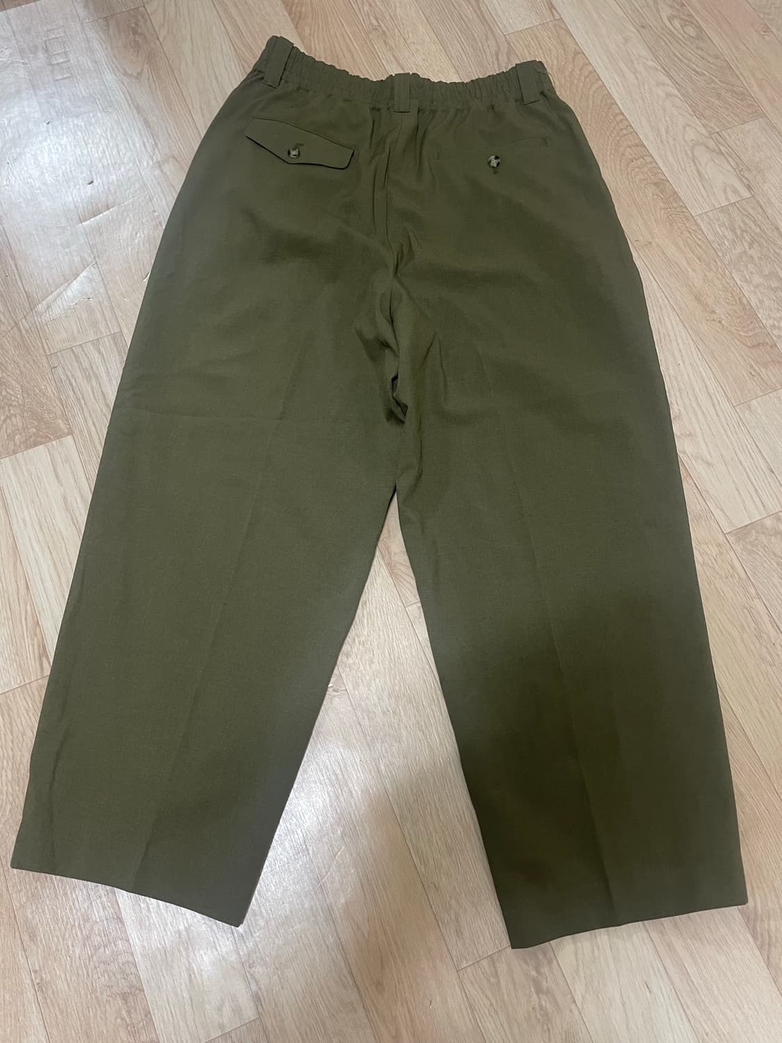 MARNI 마르니 유니클로 카키색 면바지 상품이미지3
