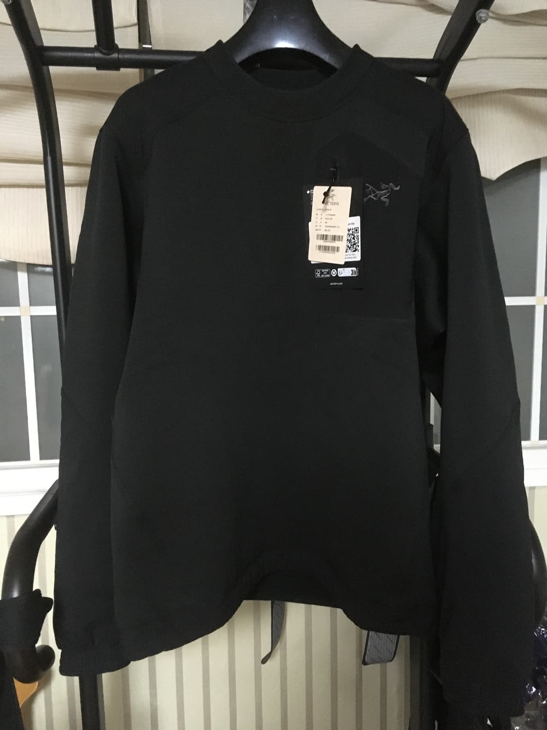 아크테릭스 컨실 크루넥 풀오버 블랙 판매합니다  상품이미지3