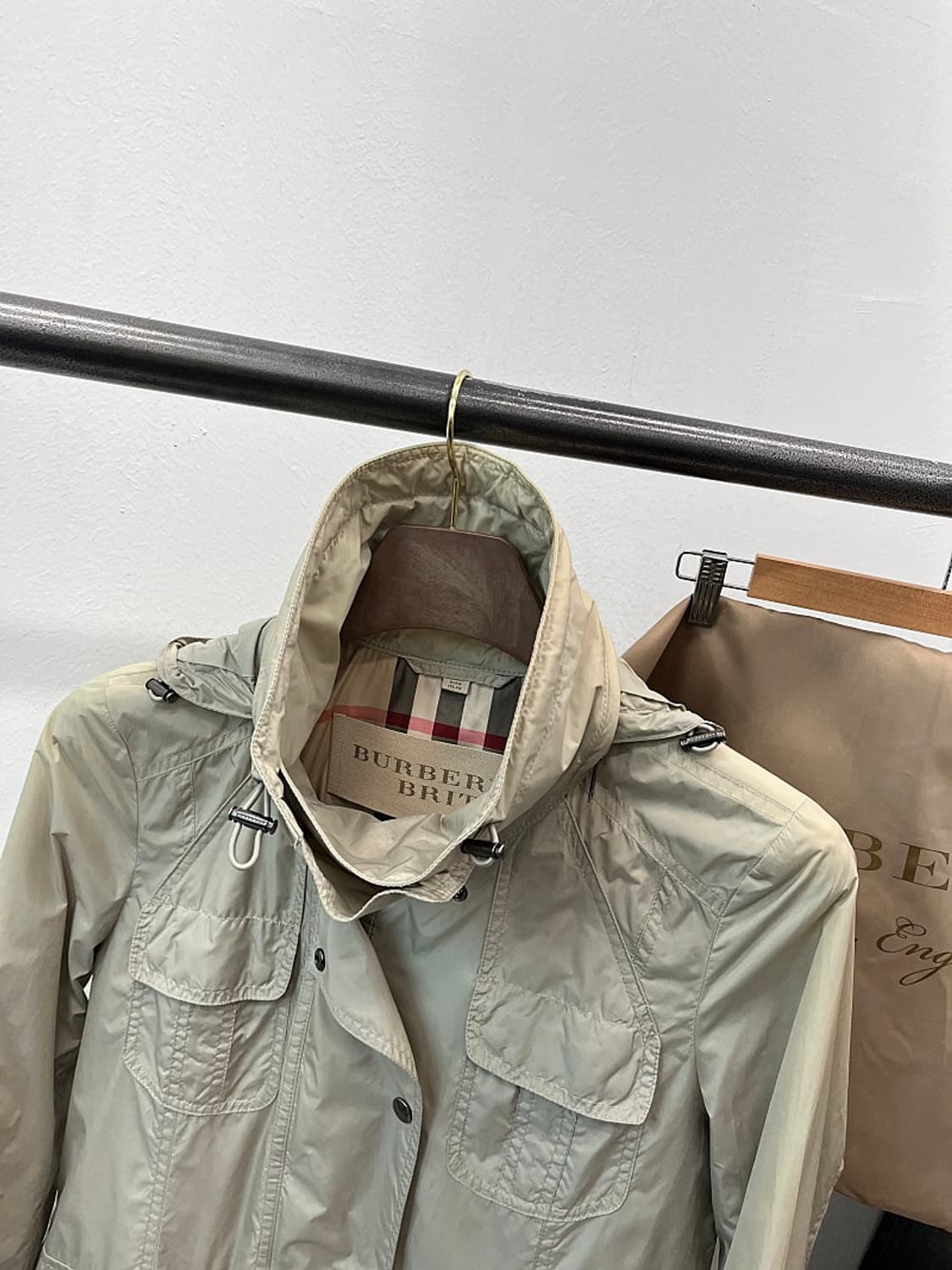 여) 버버리 나일론 후드 사파리 상품이미지6