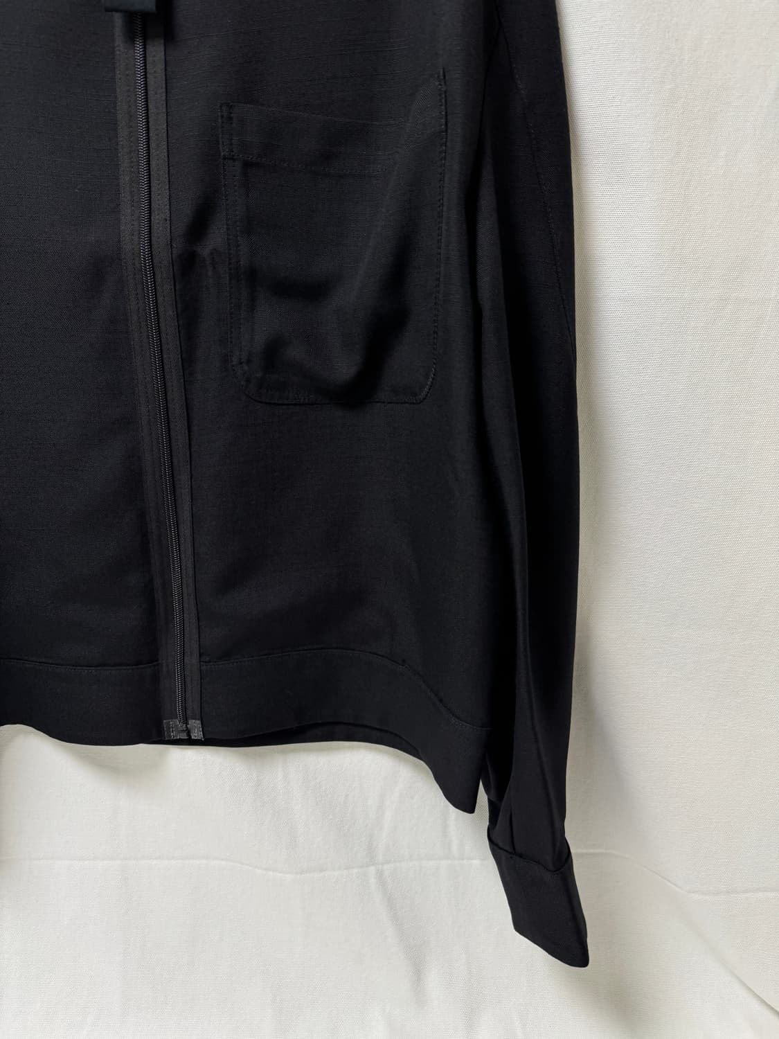 자크뮈스 르 블루종 리누 그로그랭 봄버 블랙 50 상품이미지5